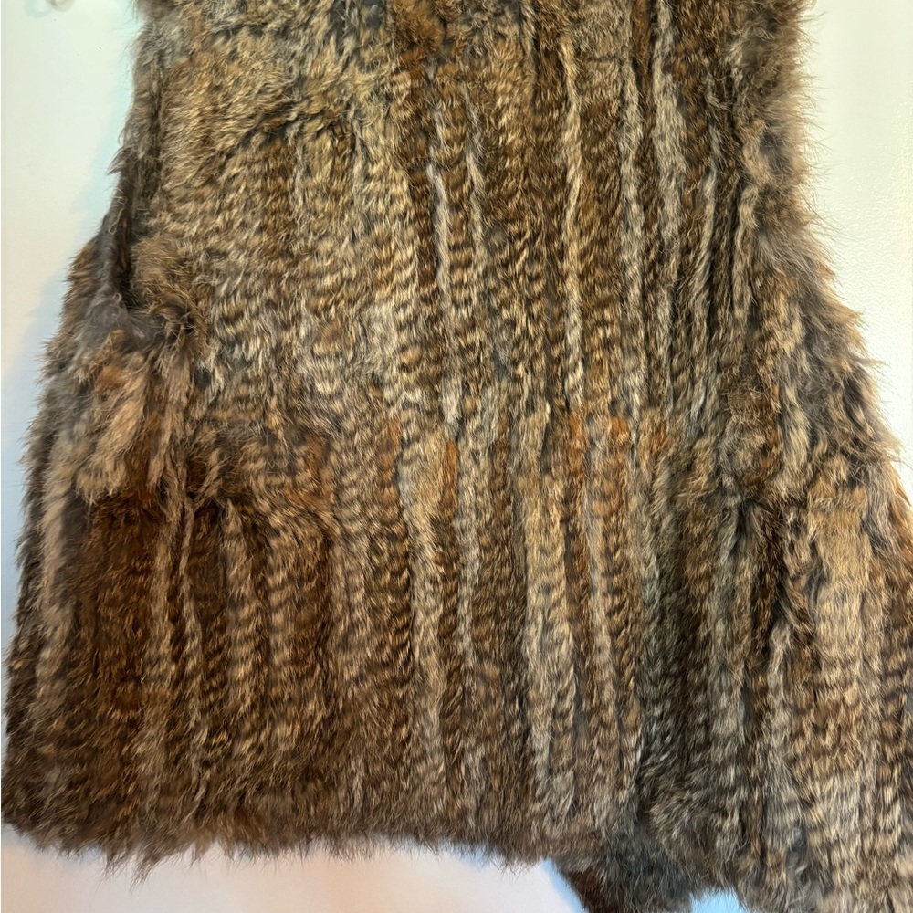 525 America Luxe Rabbit Fur Vest - Picture 4 of 7
